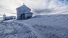 Rotundová kaple sv. Vavince na vrcholu Snky. (2. 2. 2024)