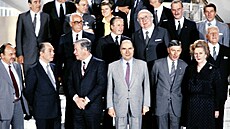 Dries van Agt na summitu EU v roce 1981. Stojí v první ad jako druhý zprava....