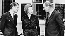 Jednání s britskou premiérkou Margaret Thatcherovou v roce 1981 v Haagu. Dries...
