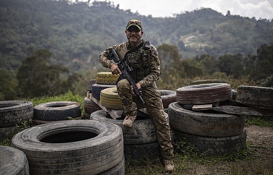 Hector Bernal, kolumbijský vojenský instruktor (10. ledna 2024)