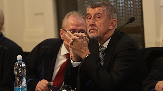 Mstsk soud v Praze zaal ve stedu optovn projednvat kauzu ap hnzdo. Na snmku Andrej Babi ek na zatek soudnho jednn. (14. nora 2024)