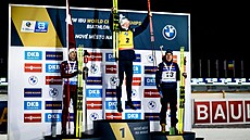 TETÍ ZLATO. Johannes Bö si vyskoil pro tetí individuální zlatou medaili z...