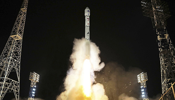 Start prvního severokorejského pionáního satelitu. (21. listopadu 2023)