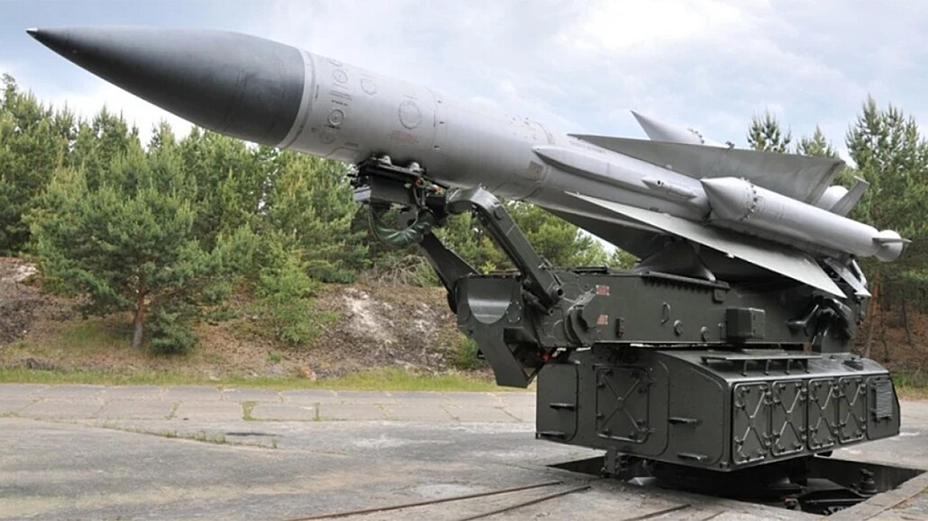 Sovtský systém protivzduné obrany S-200