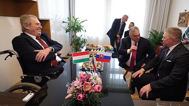 Bval prezident Milo Zeman se setkal s ldry V4 Viktorem Orbnem a Robertem Ficem. (27. nora 2024)
