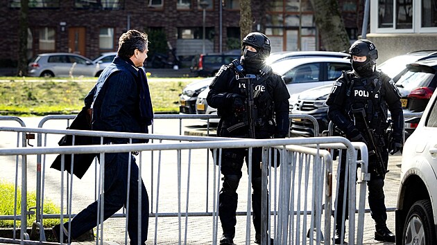 V Amsterdamu odsoudili na doivot vdce jednoho z nejvtch nizozemskm kartel Ridouana Taghiho. Proces provzely psn bezpenostn opaten, v anonymit byli i soudci. (27. nora 2024)