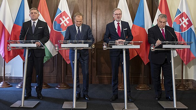 Setkn ldr V4. Zleva Robert Fico, Donald Tusk, Petr Fiala a Viktor Orbn. (27. nora 2024)
