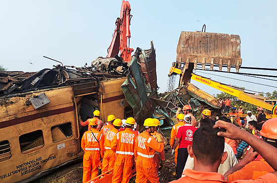 Vlaková nehoda v indickém stát Ándhrapradé (30. íjna 2023)