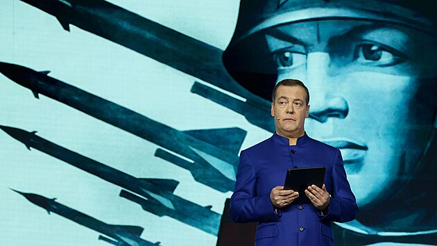 Někdejší ruský prezident Dmitrij Medvěděv na Světovém festivalu mládeže v Soči (4. března 2024)