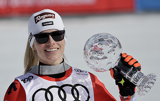 výcarka Lara Gutová-Behramiová získala glóbus za obí slalom.