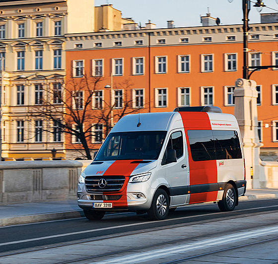 Flexibilní mikrobusy budou brzy vozit cestující také v okolí eského Brodu 