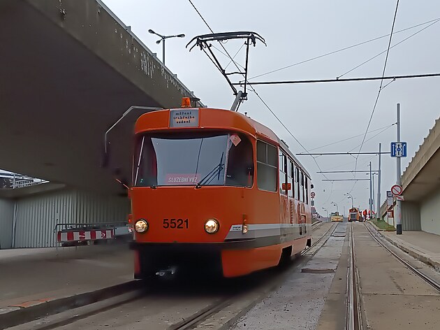 Mící tramvaj na Hlávkov most