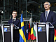 Generln tajemnk NATO Jens Stoltenberg (vpravo) a vdsk premir Ulf...