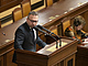 Ministr prce a socilnch vc Marian Jureka na mimodn schzi Snmovny....