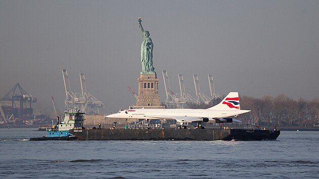Historick nadzvukov letadlo Concorde G-BOAD spolenosti British Airways se vrac do newyorskho muzea Intrepid. Nkolik msc jej restaurovali v lodnici GMD v Brooklyn Navy Yard. (14. bezna 2024)