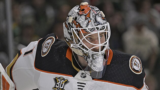 Lukáš Dostál v bráně Anaheimu