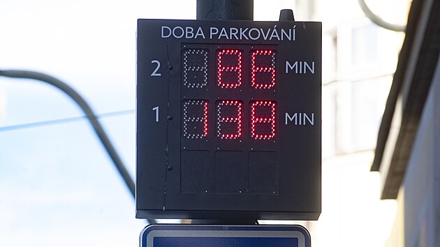 Digitální tabule s parkovací časomírou (11. března 2024)