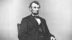 Fotografie Lincolna od Anthonyho Bergera, poízená 9. února 1864, byla pouita...