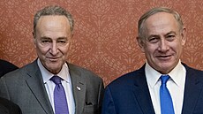 Lídr demokrat v americkém Senátu Chuck Schumer s izraelským premiérem...