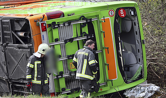 Nehoda dálkového autobusu na dálnici u Lipska. (27. bezna 2024)