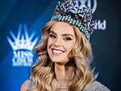 Modelka Krystyna Pyszková na tiskové konferenci po vítzství na Miss World...