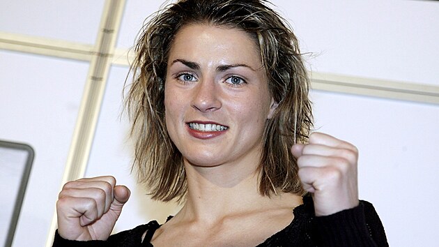 Boxerka Alesia Grafov na snmku z roku 2008