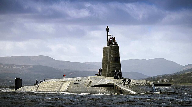 HMS Vigilant (S30) pi návratu na základnu