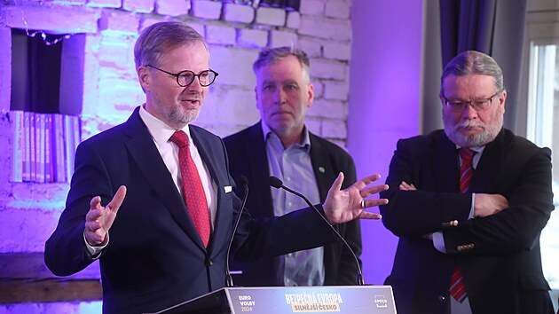 Premir Petr Fiala pi zahjen kampan koalice SPOLU k volbm do Evropskho parlamentu spolen s Lukem Niedermayerem a Alexandrem Vondrou