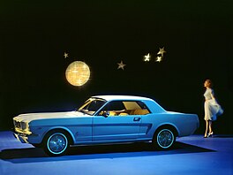 Legendární Ford Mustang ml pvodn nést jméno Torino. éf Ford Motor Company...