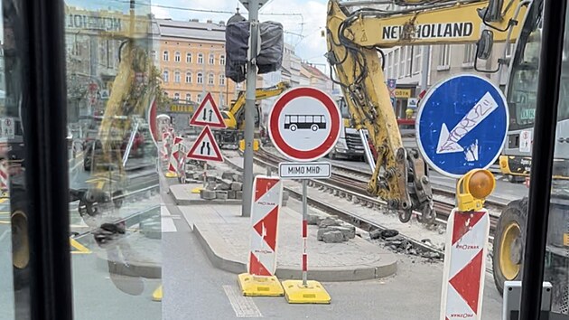 Stavební práce na Letenském náměstí. (18. dubna 2024)