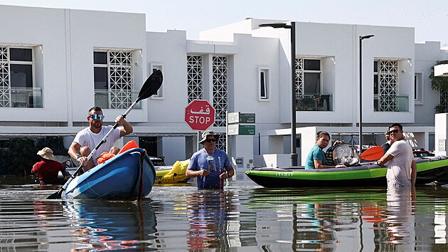 Zplavy zpsoben silnm detm v Dubaji ve Spojench arabskch emirtech (18. dubna 2024)