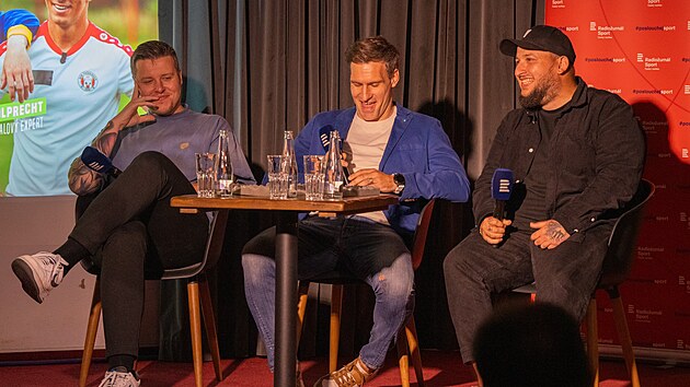 Ondej Kania, Michael Rabuic a Jakub Dkan. Host talkshow Prvn dotek LIVE