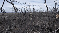Ukrajinský voják na front nedaleko Bachmutu (18. bezna 2024)