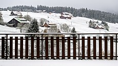 Zasnená krajina v Krkonoích v Peci pod Snkou. (17. dubna 2024)