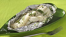Ryba s bylinkami peená v alobalu