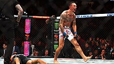 Max Holloway z Havaje knokautoval Ameriana Justina Gaethjeho v poslední...