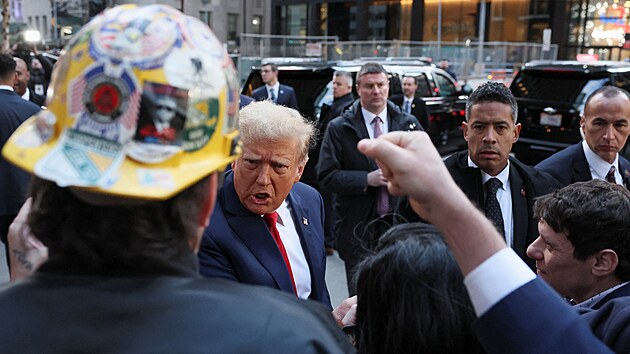 Donald Trump bhem setkn se leny odborovch svaz v New Yorku (25. dubna 2024)