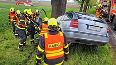 Nehoda kody Octavie mezi Ostravou a ilheovicemi. idi náraz do stromu...