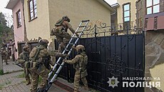 Ukrajinské úady oznámily zadrení devíti len zloinecké organizace vetn...