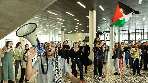 Propalestintí studenti okupují univerzitu v Gentu (6. kvtna 2024)