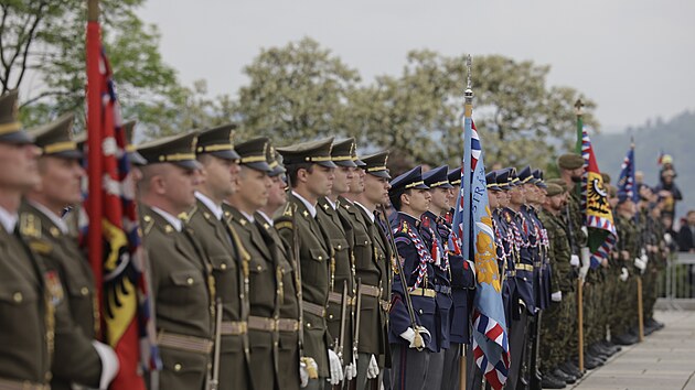 Přední představitelé státu si u Národního památníku na pražském Vítkově připomněli výročí konce druhé světové války. (8. května 2024)