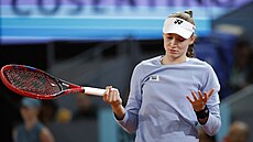 Jelena Rybakinová v semifinále turnaje v Madridu.