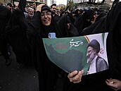 Smutení shromádní za zesnulého íránského prezidenta Ebráhíma Raísího v...