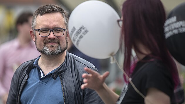 Pirátský mítink na Kladně (24.května 2024). Mikuláš Peksa a Markéta Gregorová