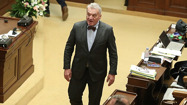 Pražský primátor Bohuslav Svoboda ve sněmovně (30. května 2024)