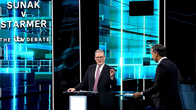 Keir Starmer a Rishi Sunak v předvolební debatě stanice ITV (4. června 2024)