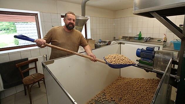 Výroba pohankových křupek nikdy nekončí, obliba stále roste. (25. května 2024)