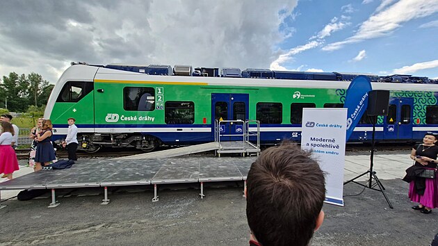 Czech Rail Days představily nový bateriový vlak, první vyrobený v České republice, který bude jezdit v Moravskoslezském kraji. (11. června 2024)