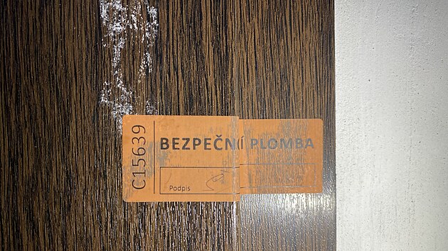 Policisté v Semilech vyšetřují vraždu, při níž v pátek večer přišel o život mladý muž. (15. června 2024)