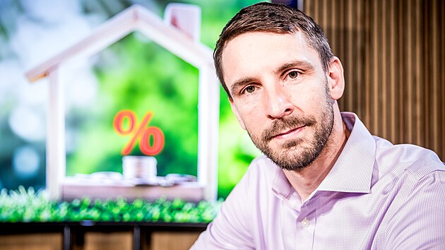 Manažer hypoték skupiny Komerční banky Ondřej Šuchman byl hostem podcastu Kontext.